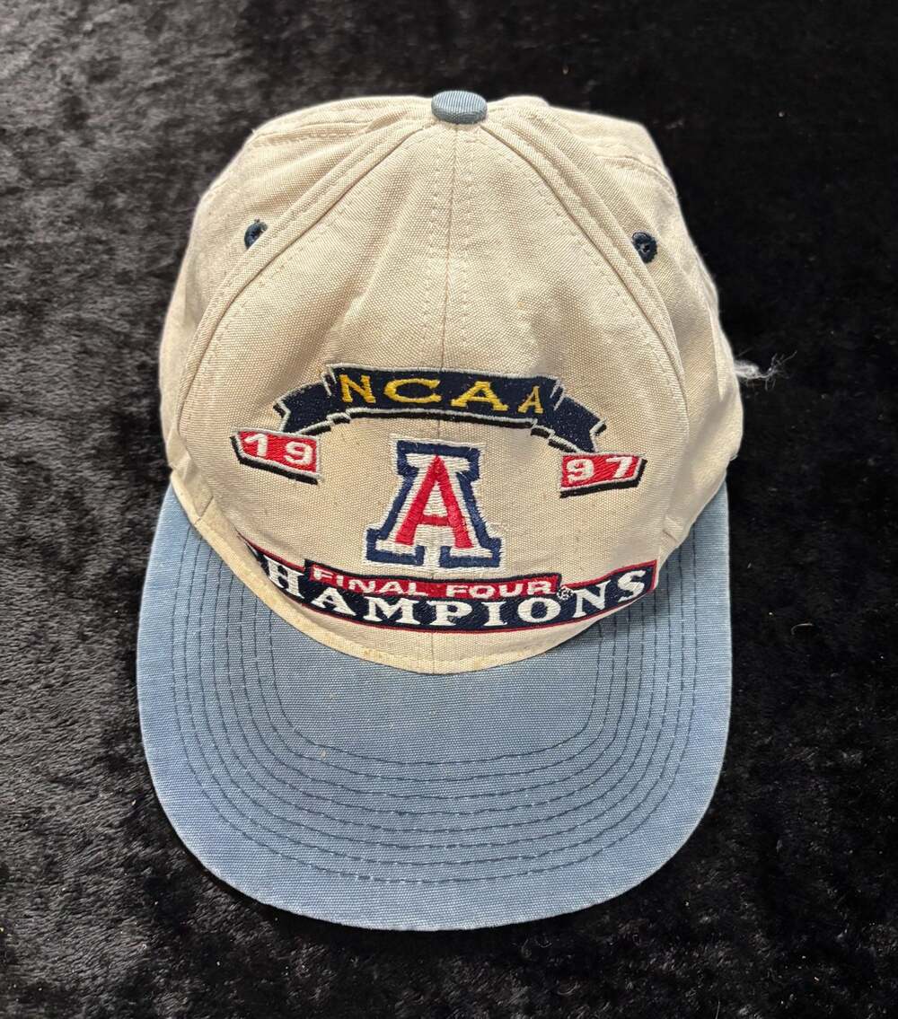 Vintage 1997 NCAA Arizona Wildcats Final Four Champions Snapback Hat